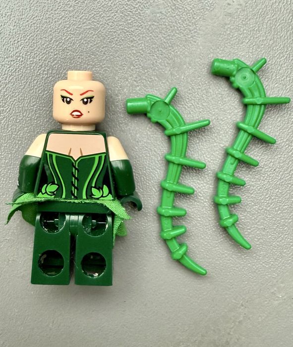 Figurka Lego Batman Film DC Super Heroes Poison Ivy sh0327