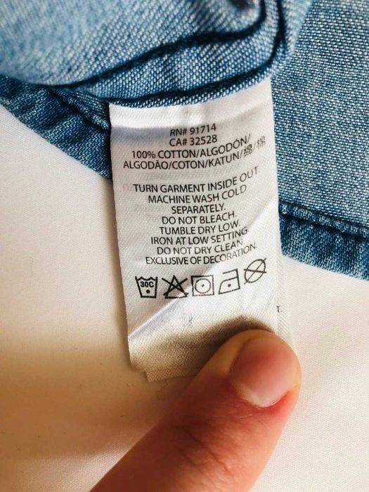 Синяя рубашка Armani Exchange с узором