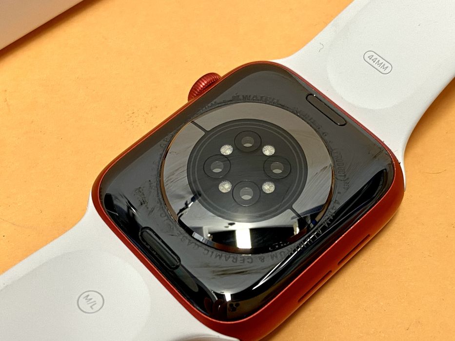 Apple Watch 6 44mm product red GPS