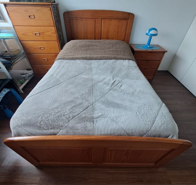 Mobília quarto solteiro cama e meia - impecável