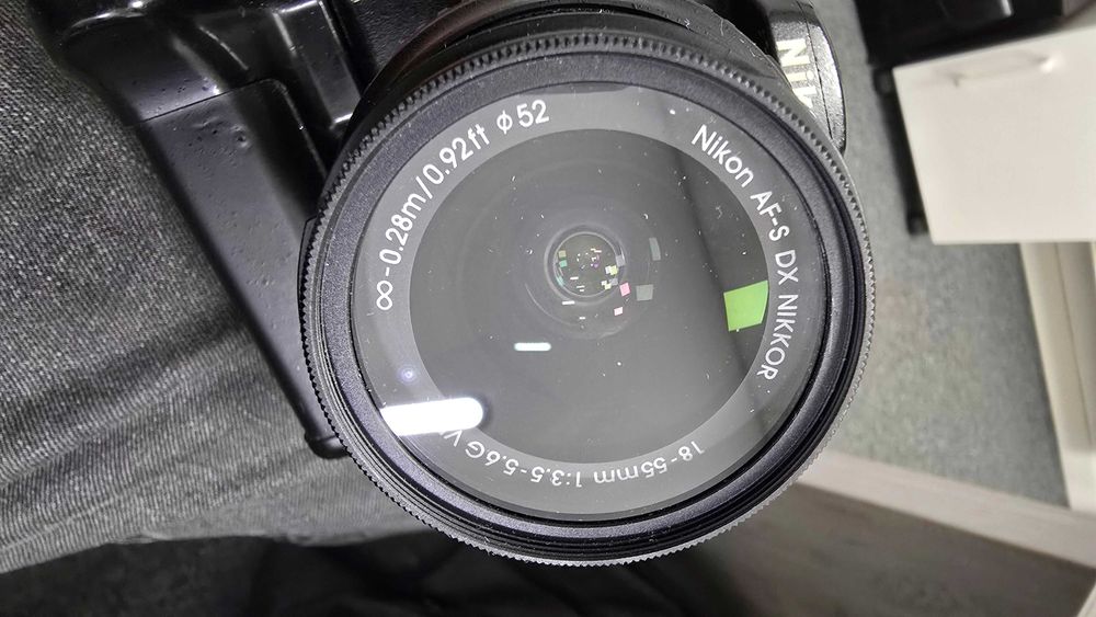 Nikon D40X + AF-S NIKKOR 18-55mm 1:3,5-5,6 GII + grip,  dobry stan