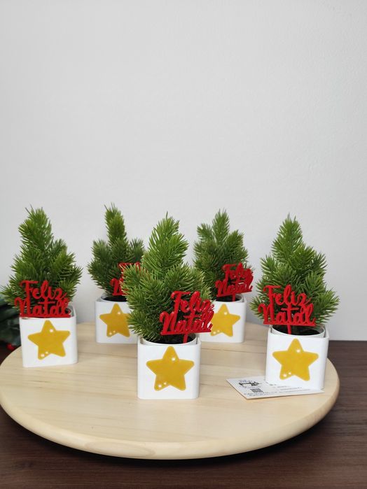 Vaso com pinheirinho artificial Feliz Natal