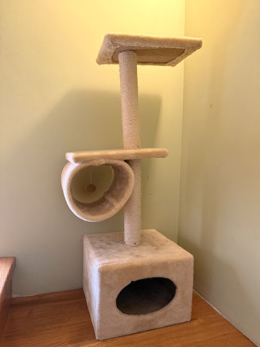 Лежанка для котика