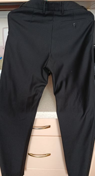 Брюки чоловічі чорного кольору