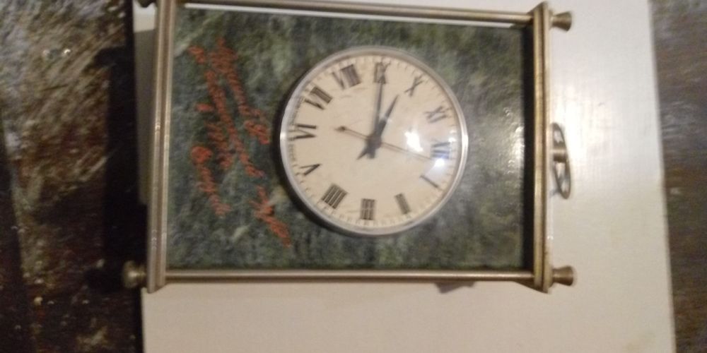 .Часы молния рабочие