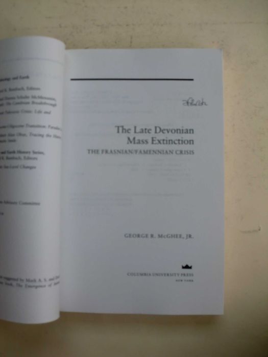 A Extinção em Massa do Devoniano Tardio 
por George McGhee Jr.