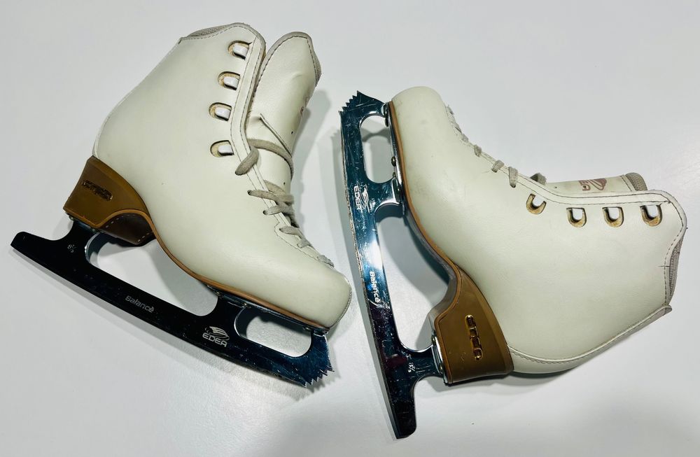 Sprzedam łyżwy dla dziewczynki