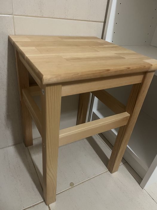 Banco de madeira oddvar ikea