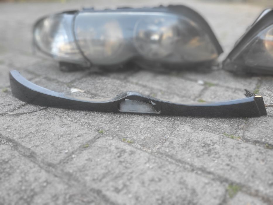 Vendo faróis E46 150cv facelift