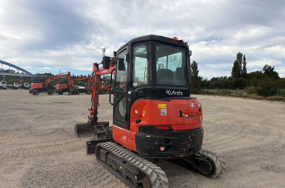 Міні-екскаватор Kubota U36 (2021 рік випуску).