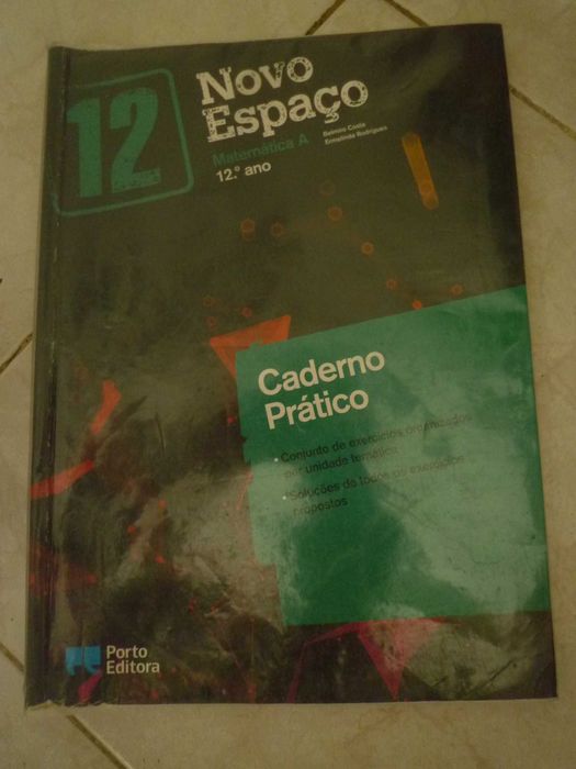 Caderno de Atividades de Matemática A 12⁰ ano - Novo Espaço