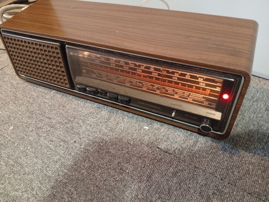 Radio Antigo  Grundig