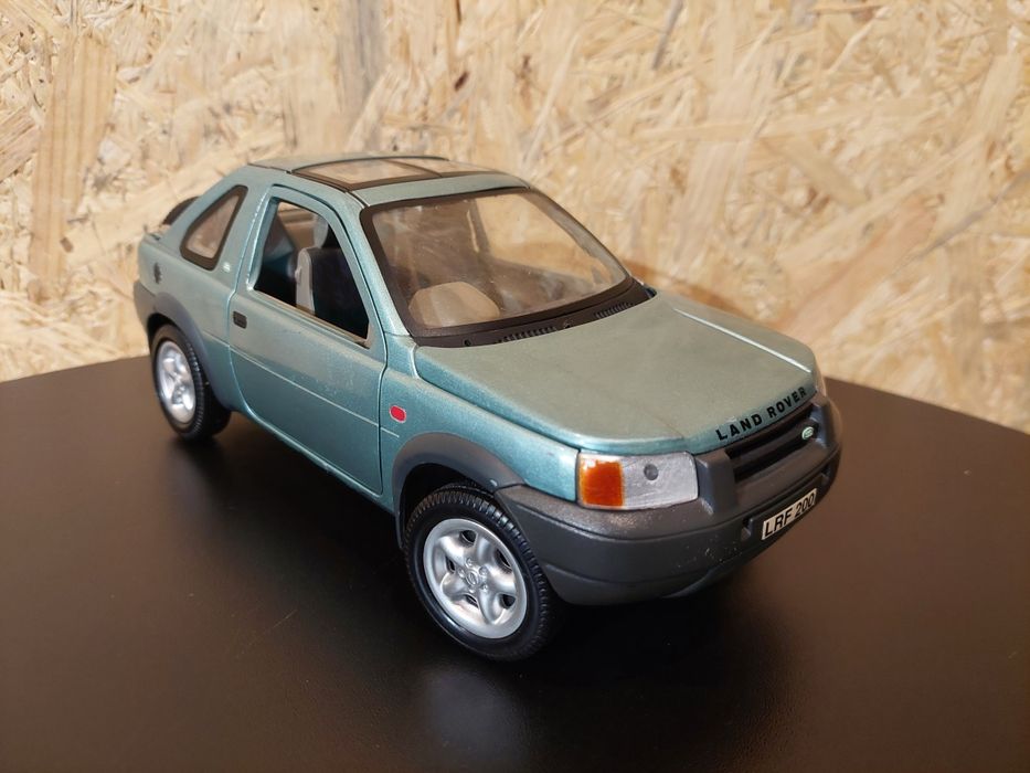 Model 1:18 Land Rover Freelander ERTL