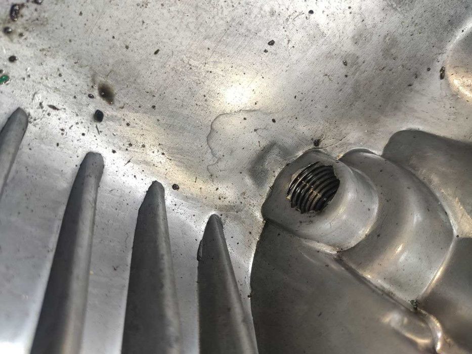 Поддон картера/масняний поддон passat b5 тріщина/читайте опис