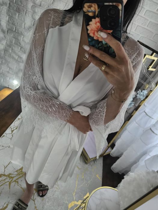 Poupée Marilyn biały szlafrok slubny koronkowy S/M
