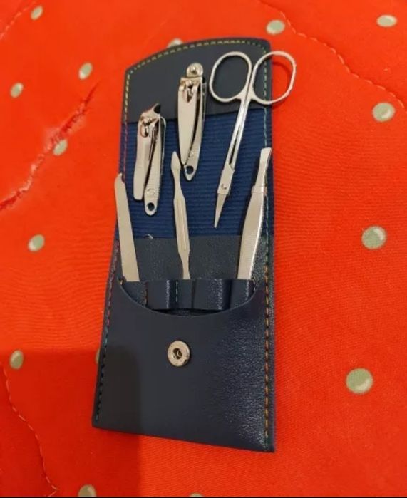 Набор для маникюра 7 предметов / Манікюрний набір