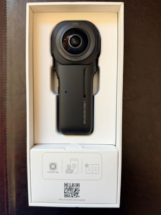 Sprzedam  kamerę INSTA 360 ONE RS 1 INCH 360 -zestaw