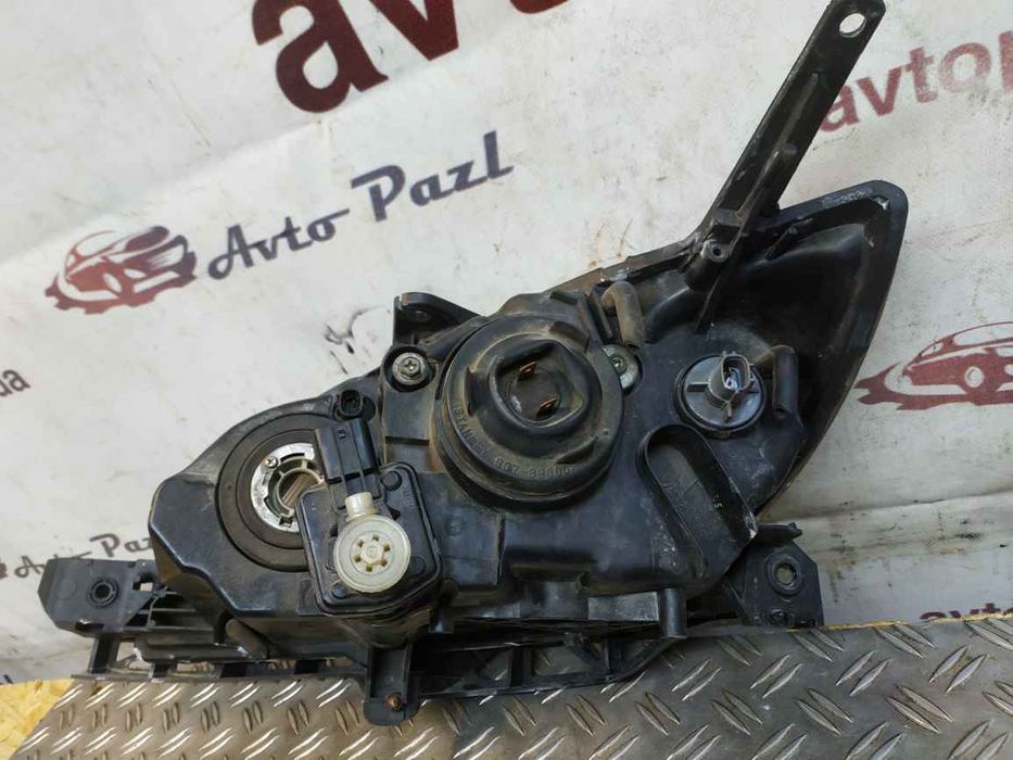 Mazda 3 BK 2003-2009 фара R Х\Б FA0452 BP4K510K0E