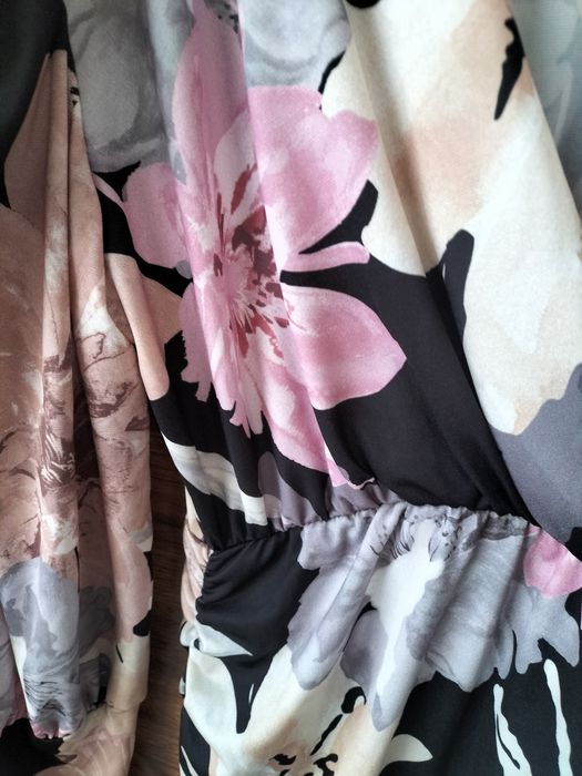 Nowa sukienka damska w kwiaty