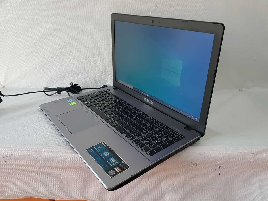 Laptop Asus X550C i3-3217/8GB/512 SSD/GT720M/Win 10