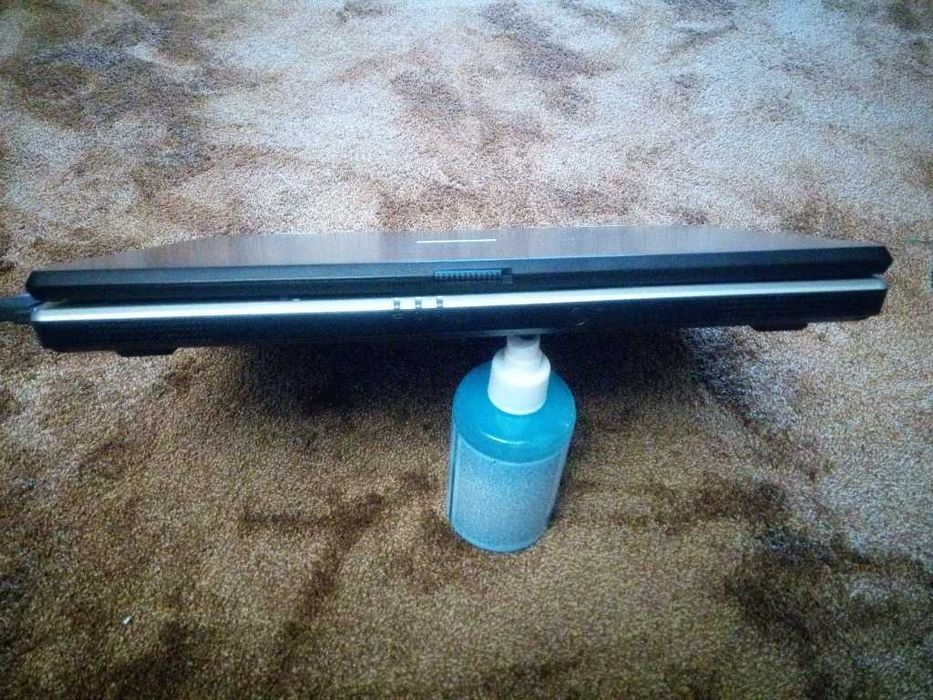 Retro komputer - laptop Toshiba SL10-117 - WIN XP