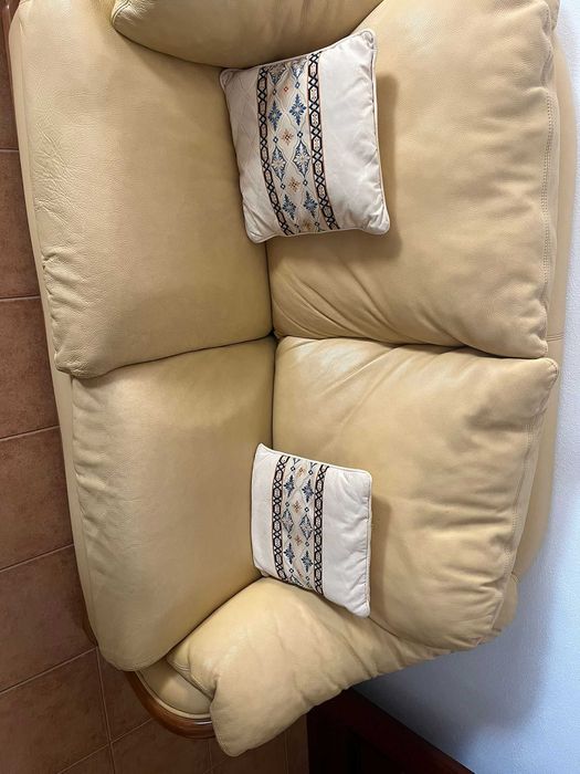 Conjunto de 3 sofás de pele