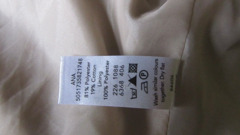 Beżowy płaszczyk George r. 12