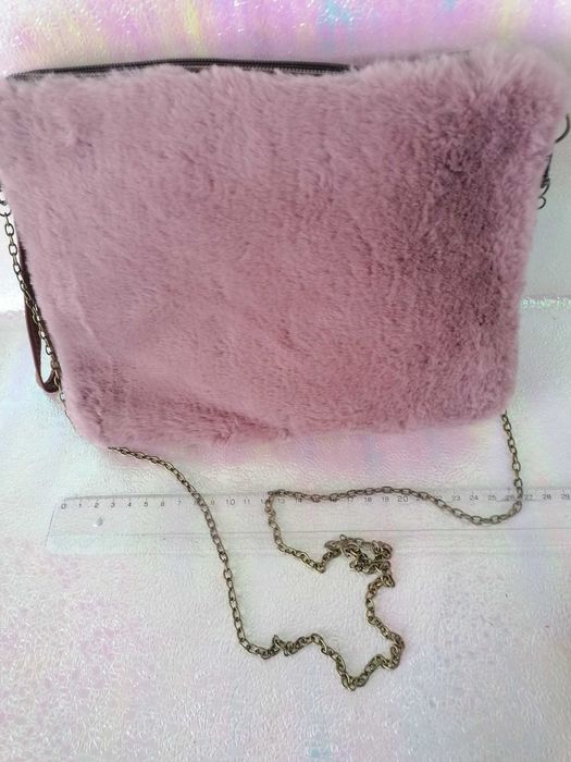 Clutch/pochete/mala/necessaire com pêlo NOVO