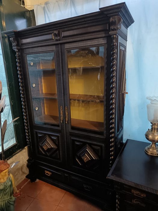 Mobília de escritório Manuelino