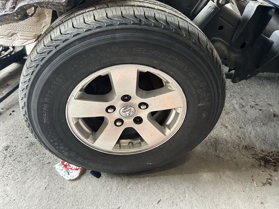Dodge Ram alufelgi komplet z oponami