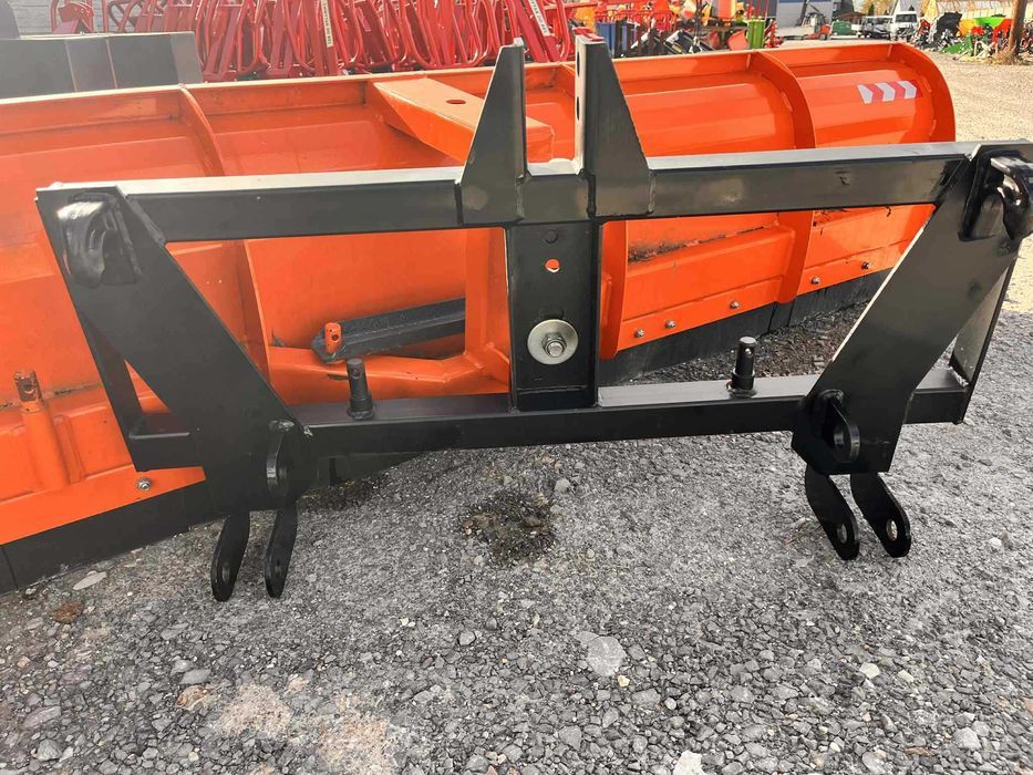 Pług śnieżny spych do śniegu do tura euro TUZ