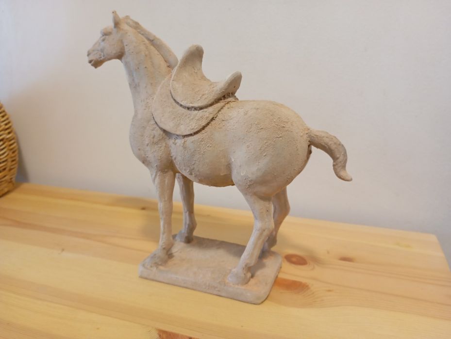 Cavalo decorativo terracota