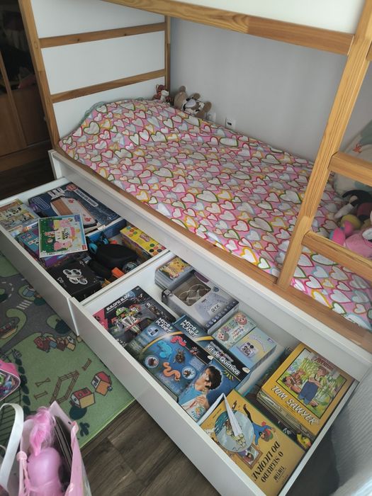 Conjunto beliche - IKEA Kura + Malm com gavetas
