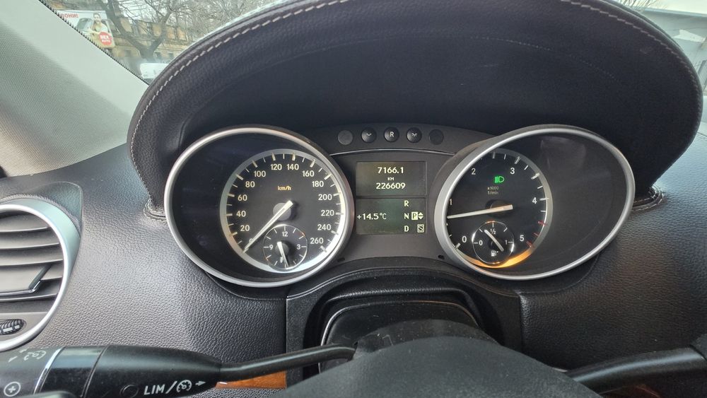 Mercedes-Benz GL-Class