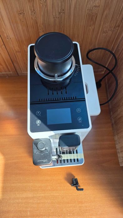 DeLonghi Rivelia EXAM440.55.W - Ekspres do kawy
