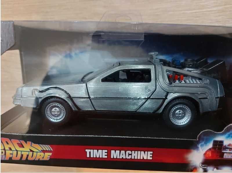 Autko Back to the Future II Time Machine