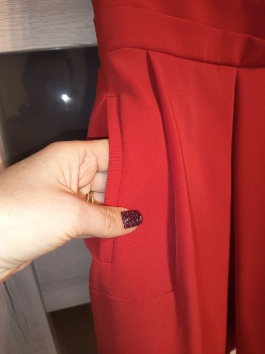 Sukienka czerwona 38