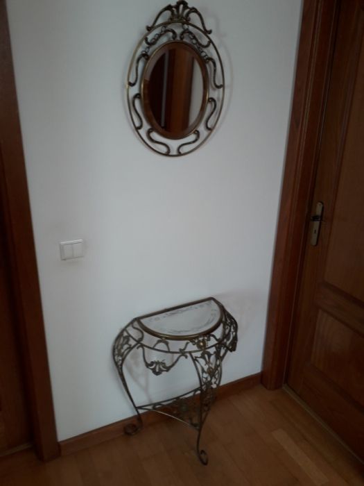 Mesa biselada em vidro e latão com espelho64738404548737123