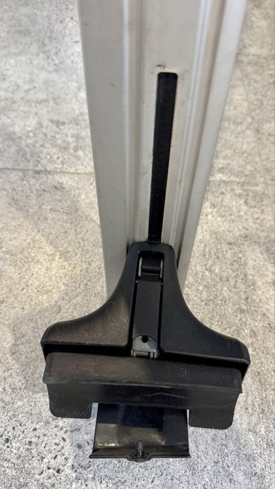 Bagażnik dachowy belki  Thule 132cm