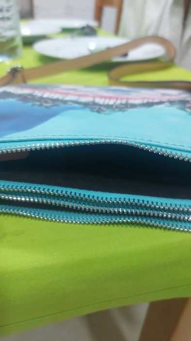 Mala senhora azul