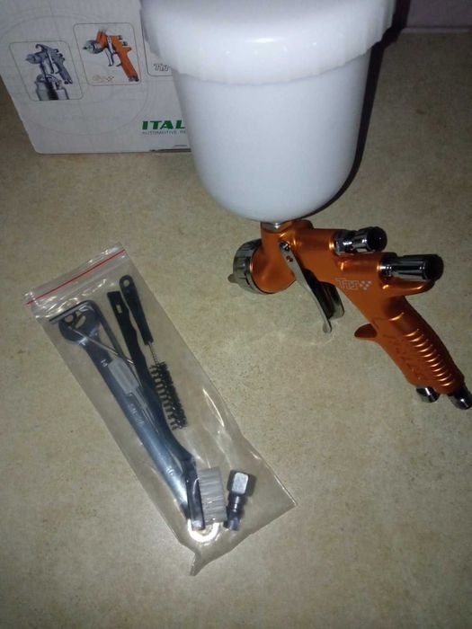 Продам краскопульт ITALCO TTS, голова ТЕ20, 1.3 мм.