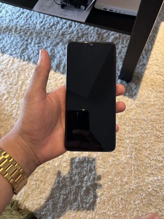 Vende-se OPPO A 18 128 GB semi-novo