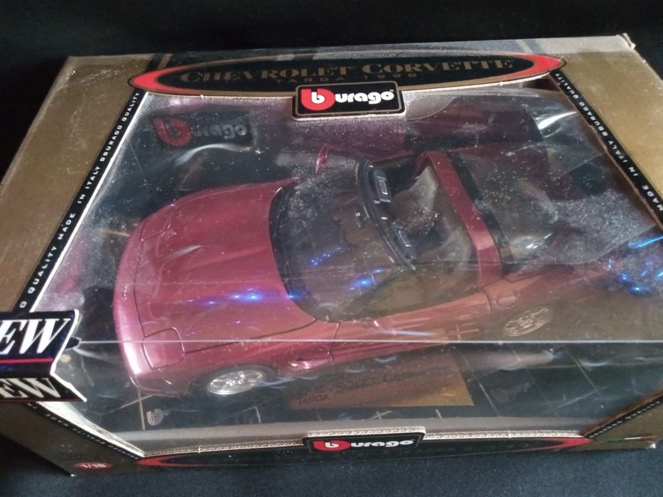 Model chevrolet Corvette Targa 1998 R Burago. 1:18
