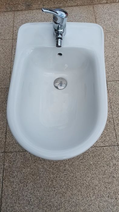 Bidé Bellavista com torneira