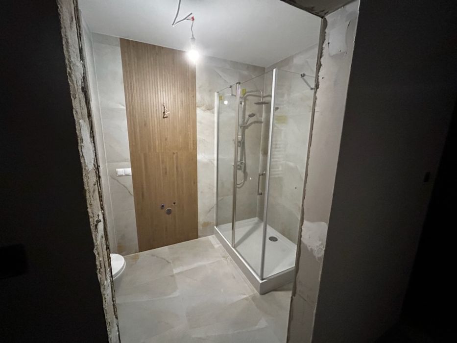 Remont , Glazura ,Malowanie , Układanie paneli , Gładzie