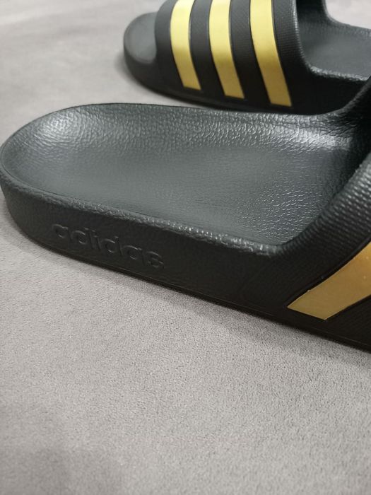 Нові Adidas Adilette Aqua