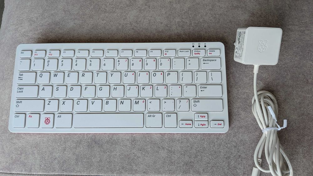 Komputer Raspberry Pi400
