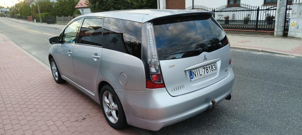 Mitsubishi Grandis 2.0 did 136KM 2006r. 7 osobowe