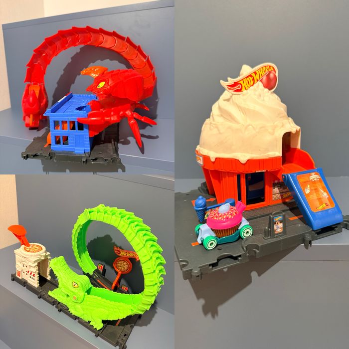 Треки Hot Wheels всі три за 1000 грн