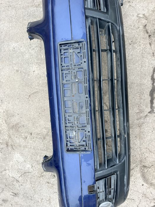 Передній бампер Фольксваген Туаран 1 Volkswagen Touran I 2003-2006
